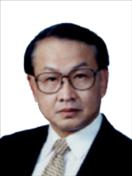 男医生 Domrong Thanachanun